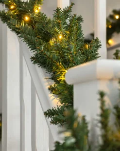 WeRChristmas Pre-Lit Warm White LEDs Garland, 9 Ft^ Plain Garlands|Pre Lit Garlands