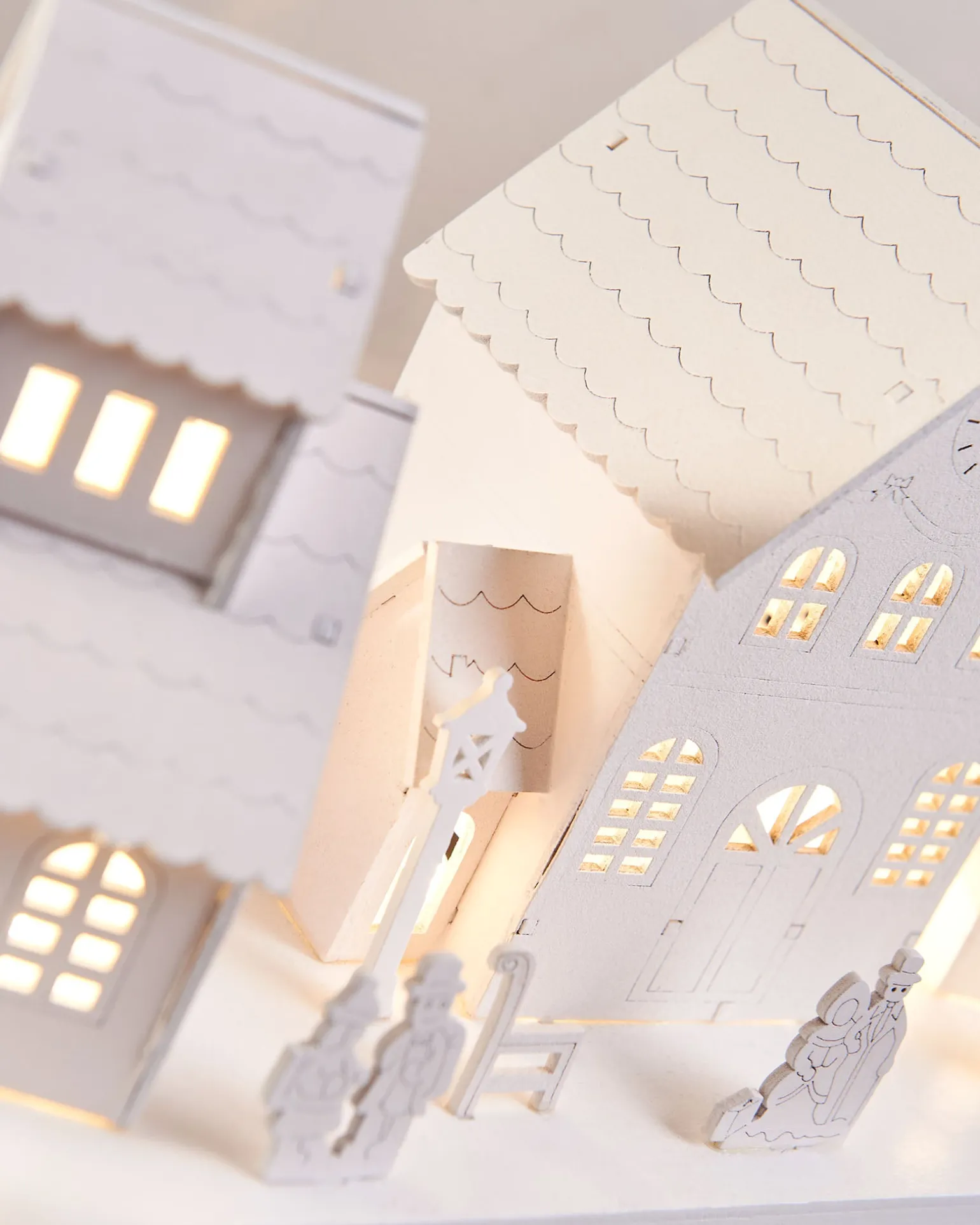 WeRChristmas Pre-Lit Wooden Village Scene, White, 48 Cm^ Table Decorations