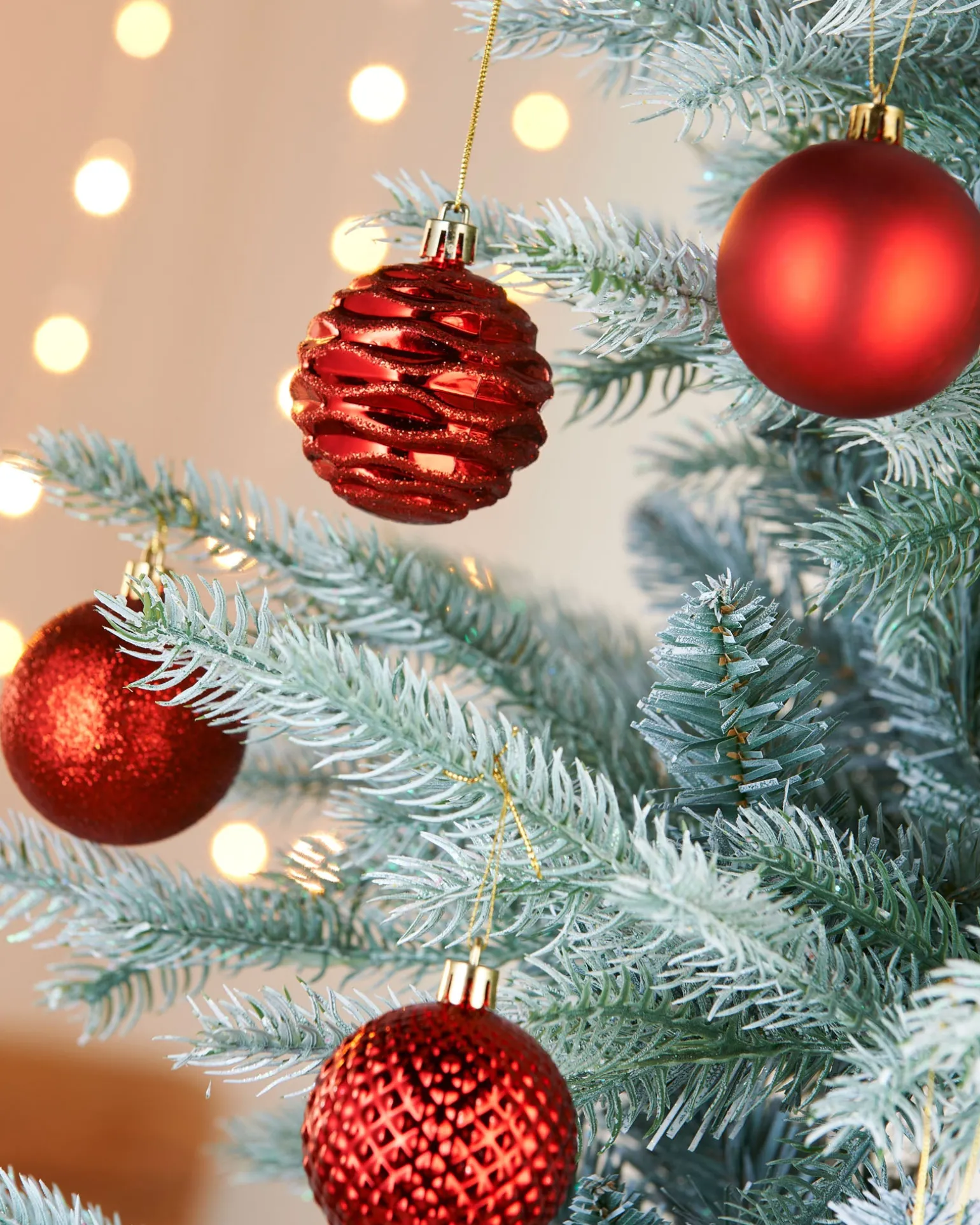 WeRChristmas Red Shatterproof Baubles, 50 Pack, 6 Cm^ Shatterproof Baubles