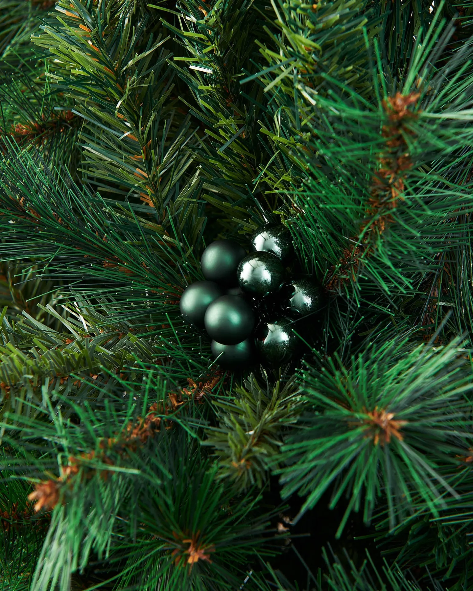 WeRChristmas Sage Green Glass Berry Cluster Baubles, 10 Pack^ Glass Baubles
