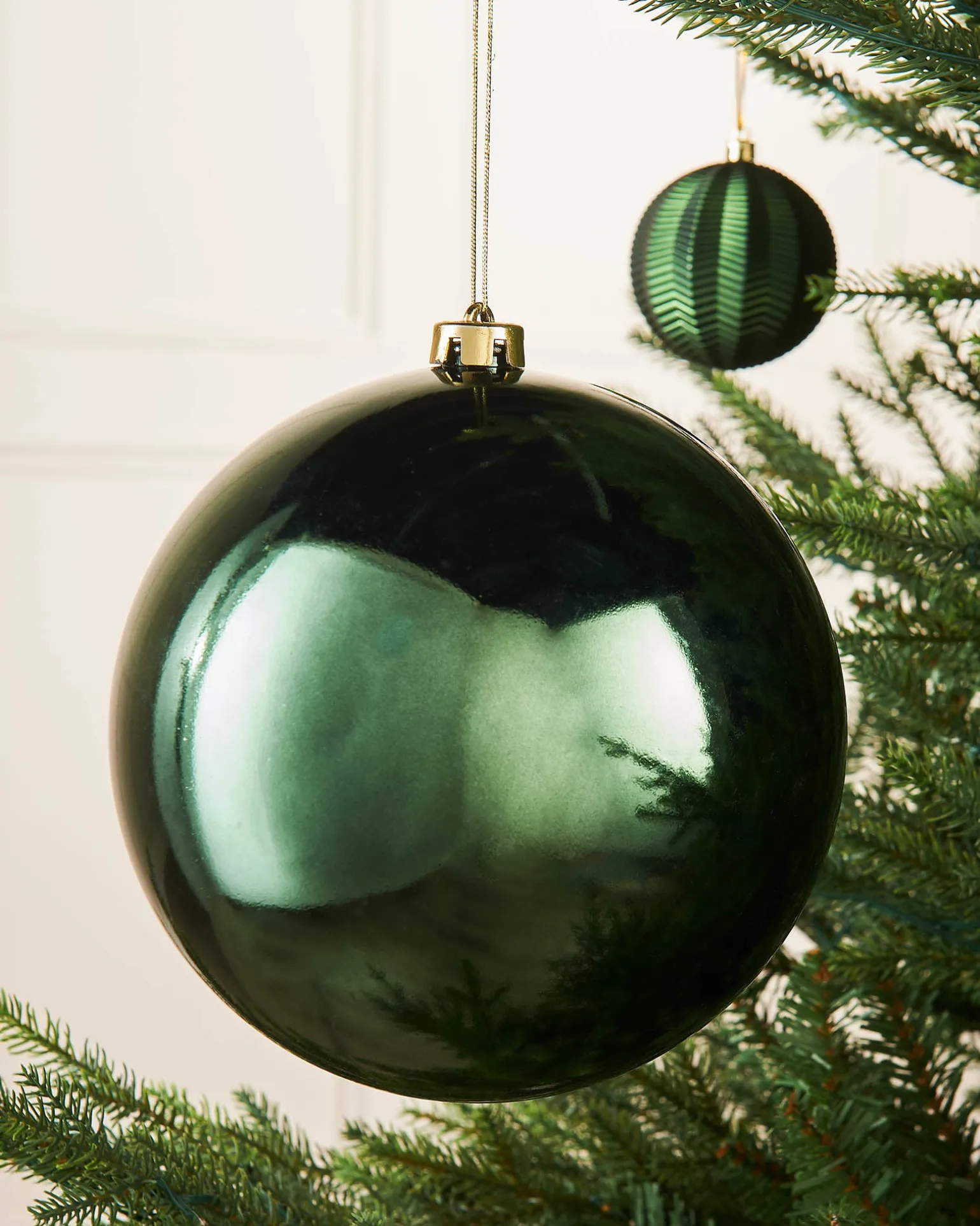 WeRChristmas Sage Green Large Gloss Shatterproof Bauble, 20 Cm^ Oversized Baubles|Shatterproof Baubles