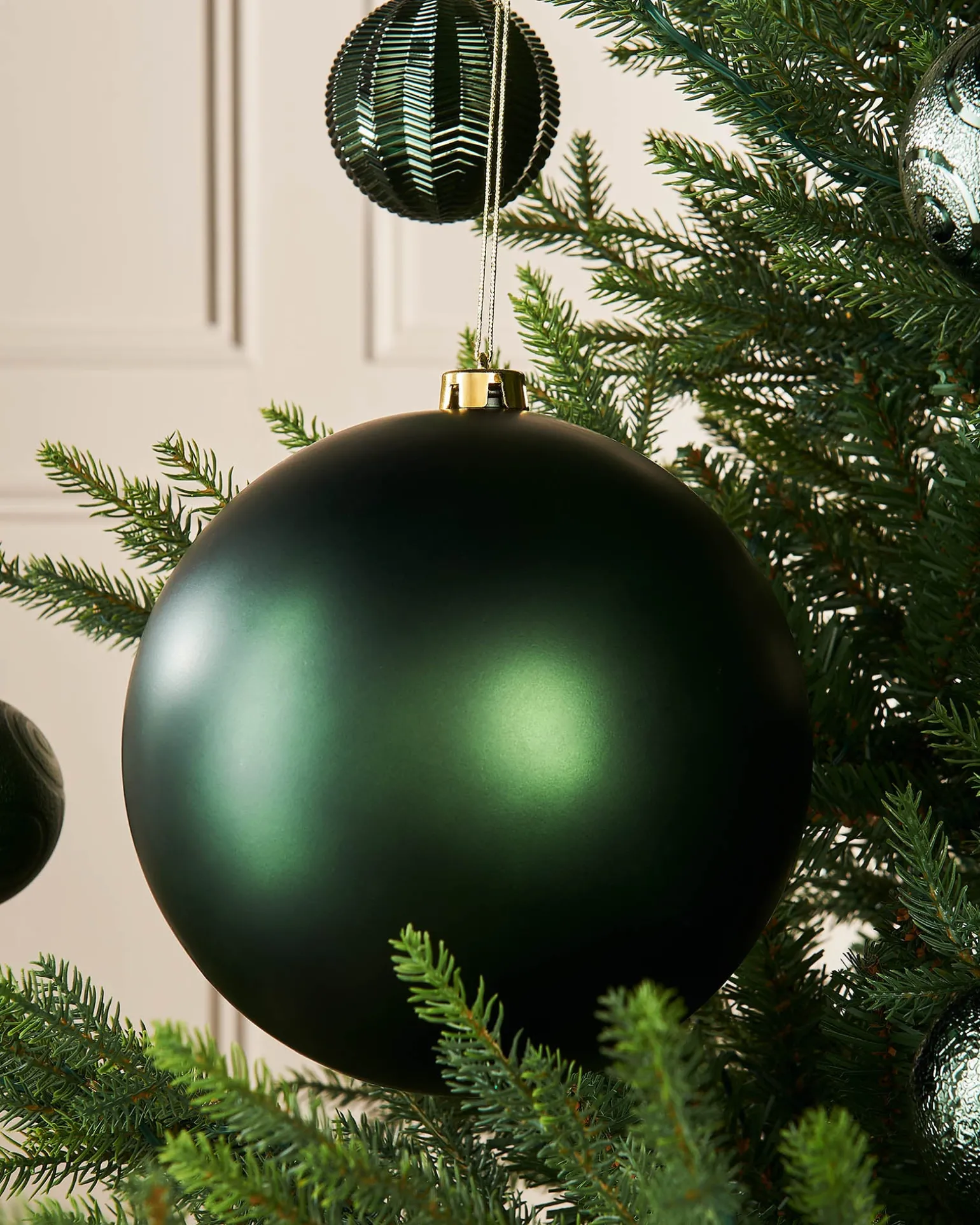 WeRChristmas Sage Green Large Matt Shatterproof Bauble, 20 Cm^ Oversized Baubles|Shatterproof Baubles