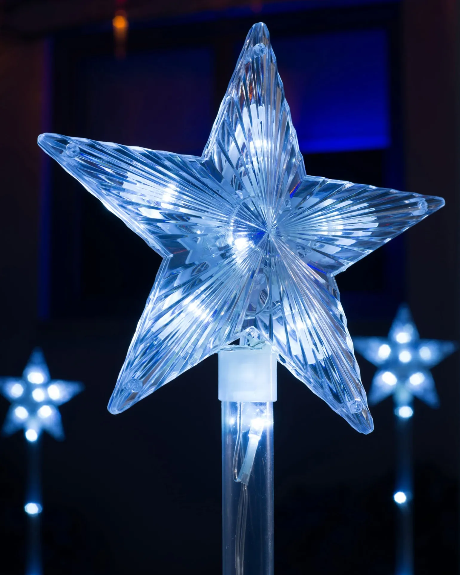 WeRChristmas Set Of 4 Connectable Star Pathway Stake Lights, Bright White, 77 Cm^ Connectable Lights