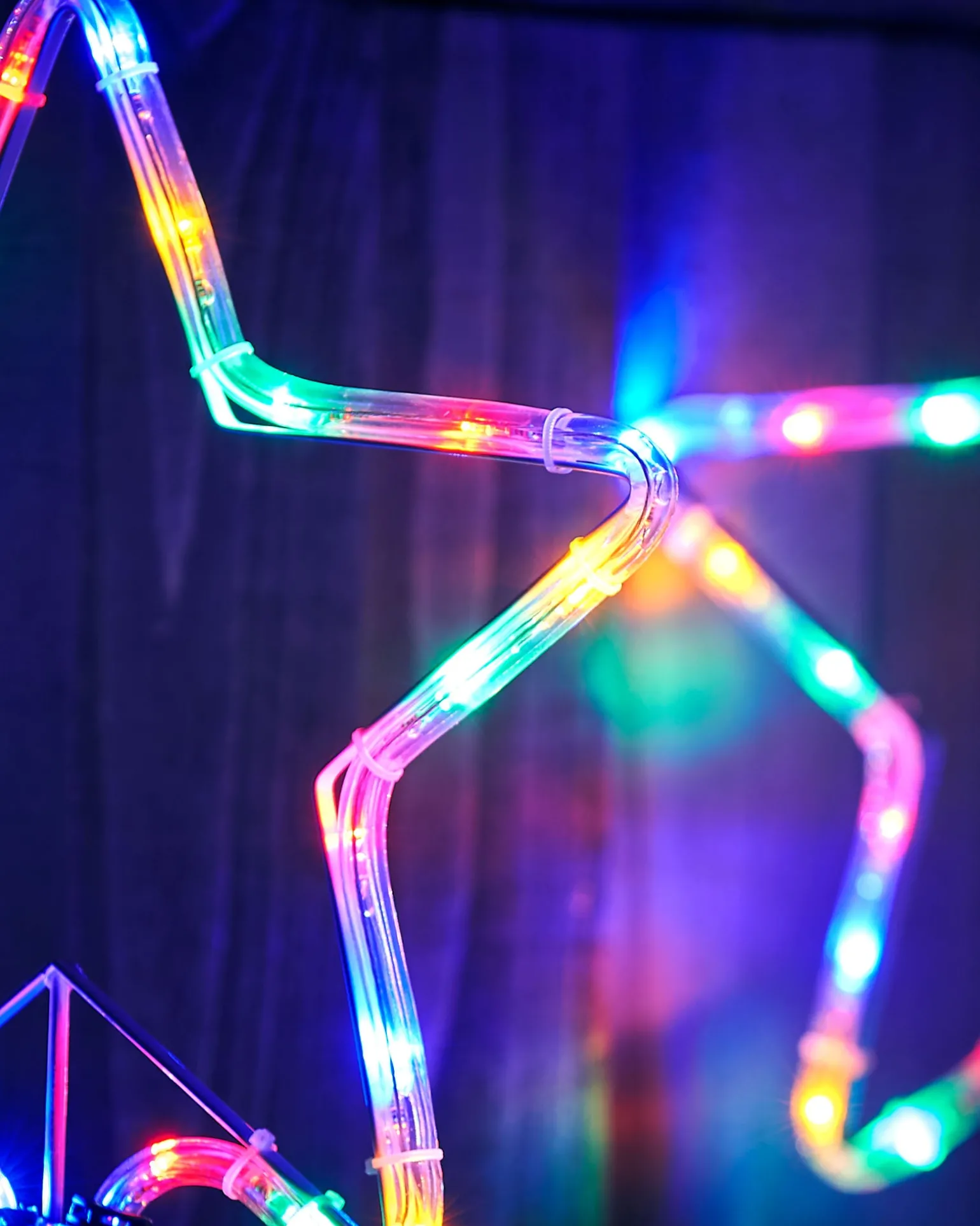 WeRChristmas Set Of 4 Flashing Star Rope Light Silhouette, 120 Cm^ Festive Star, Snowflake & Sign Lights|Pathway Lights