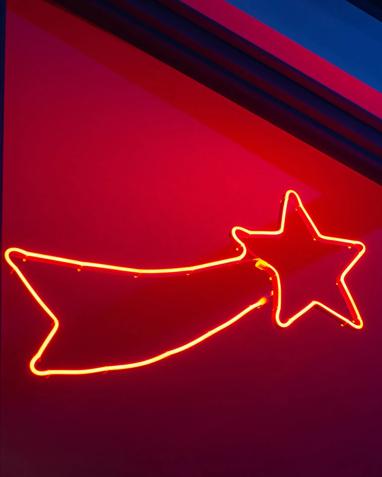 WeRChristmas Shooting Star Neon Rope Light Silhouette, 70 Cm^ Festive Star, Snowflake & Sign Lights