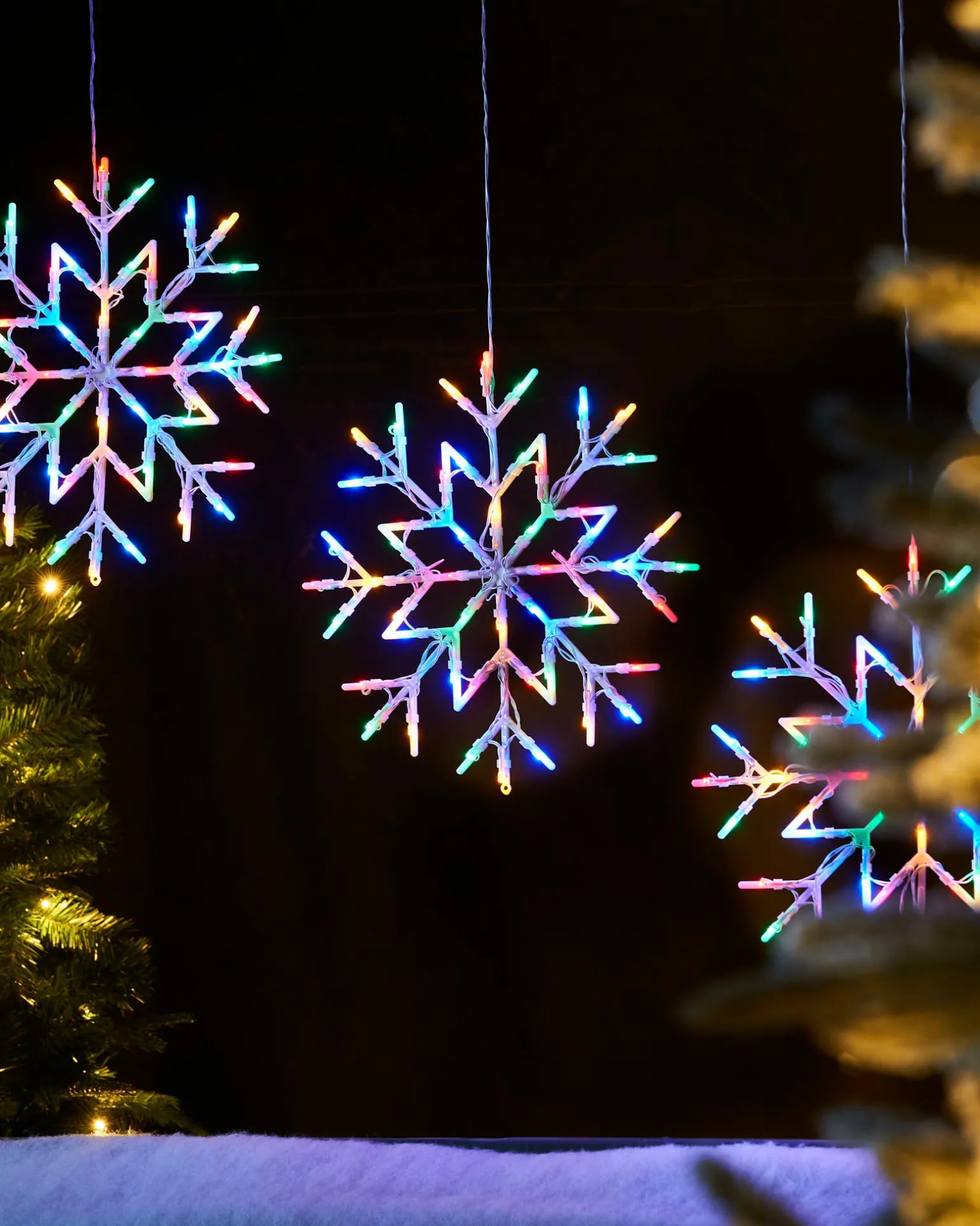 WeRChristmas Snowflake Silhouette, Multi-Coloured, 36 Cm^ Window Silhouettes|Festive Star, Snowflake & Sign Lights