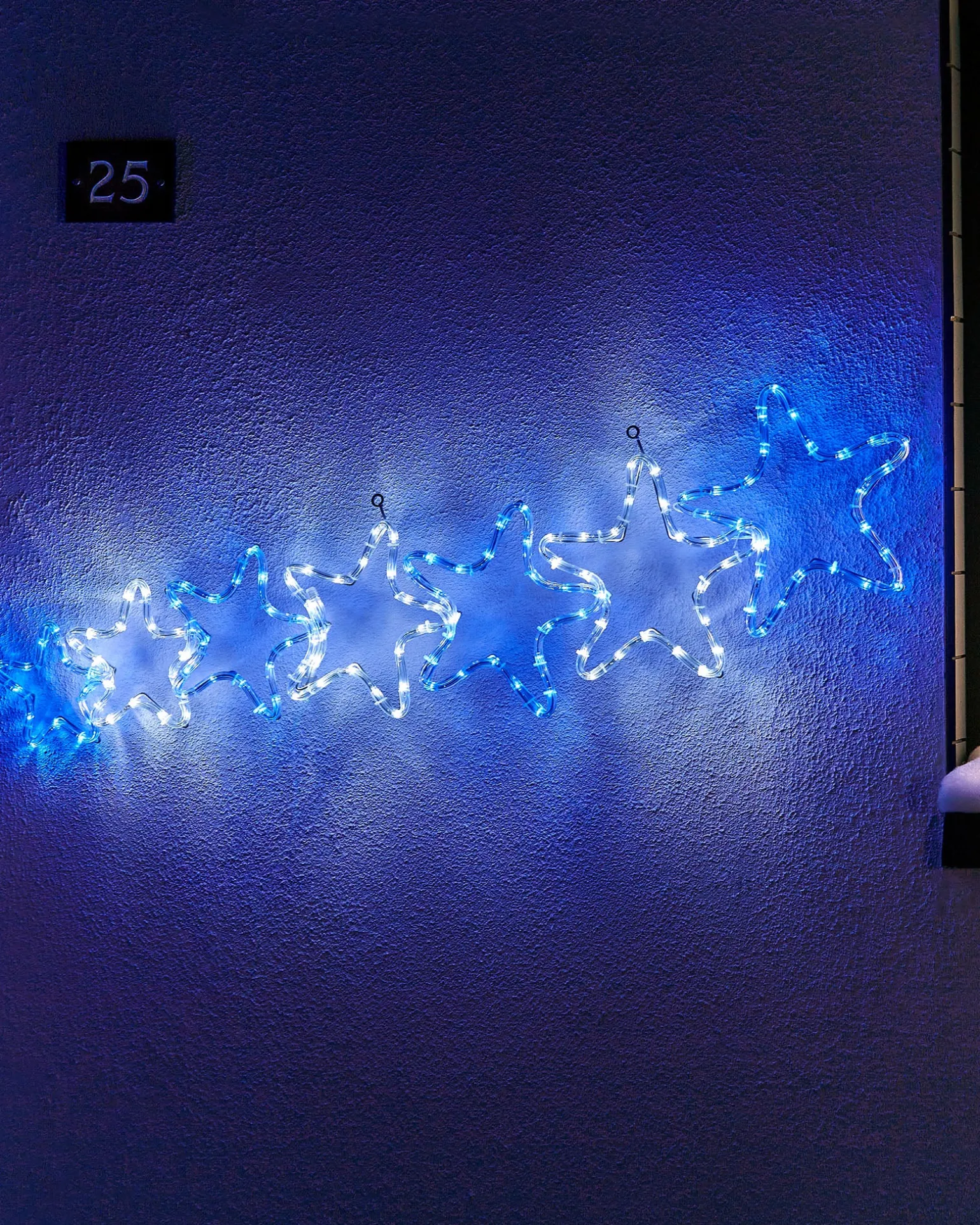 WeRChristmas 7-Star Motif Rope Light Silhouette, White/Blue, 119 Cm^ Festive Star, Snowflake & Sign Lights