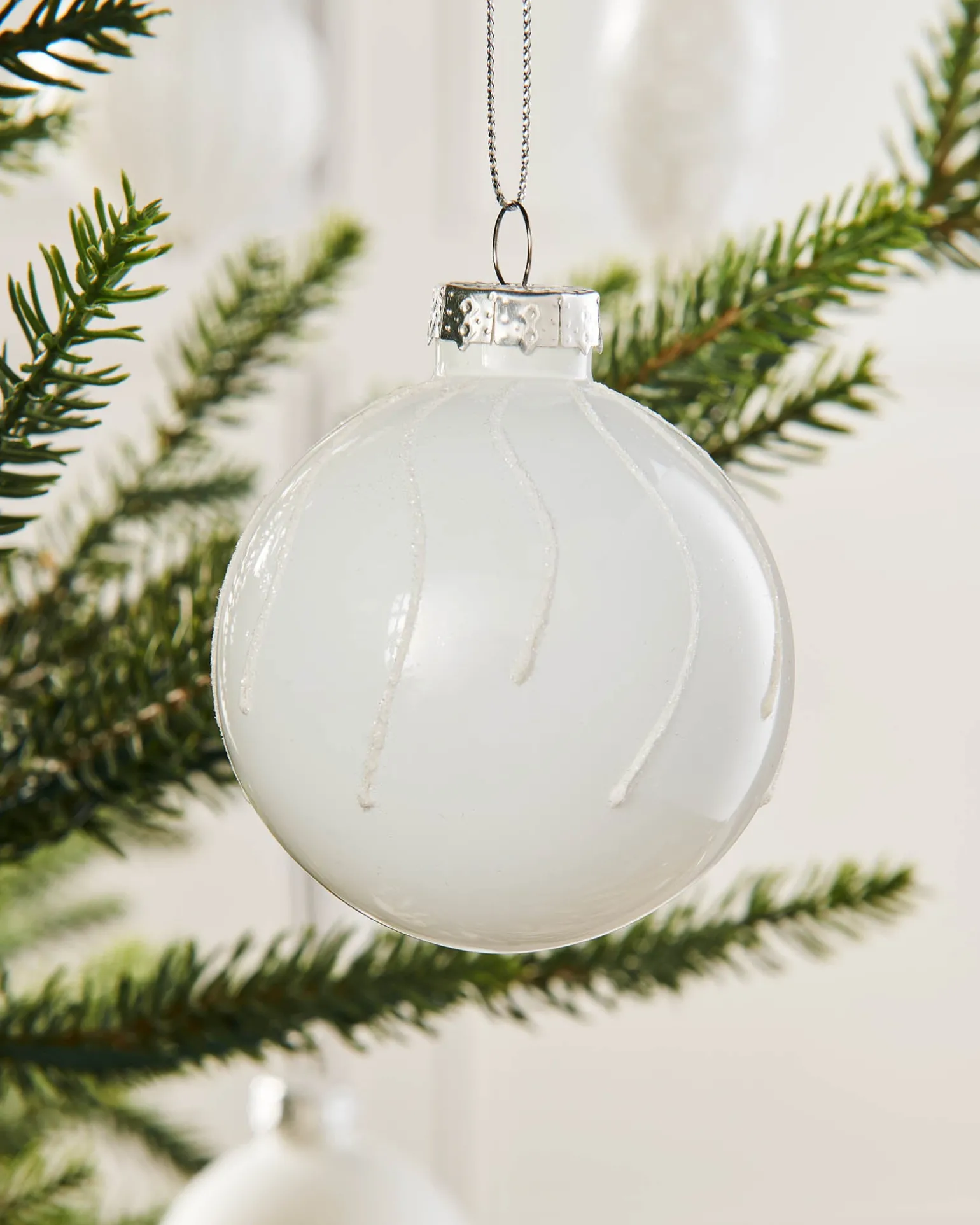 WeRChristmas White Glass Baubles, 20 Pack^ Glass Baubles